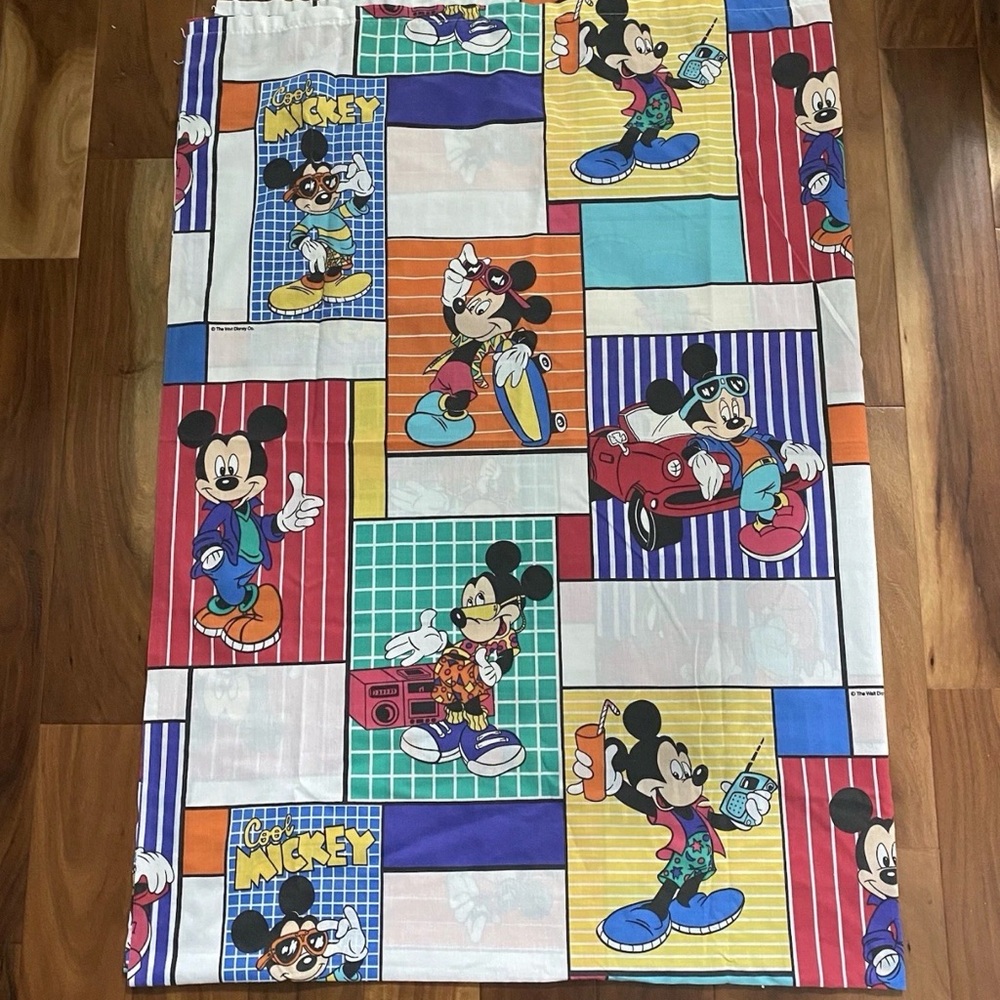 Vintage 1980s “Cool Mickey” Disney Mickey Mouse Twin Sheet Retro Colorful